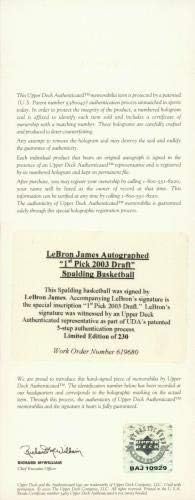 לברון ג'יימס הבחירה הראשונה ב -2003 דראפט טירון חתום כדורסל אודא סיפון עליון COA - כדורסל חתימה